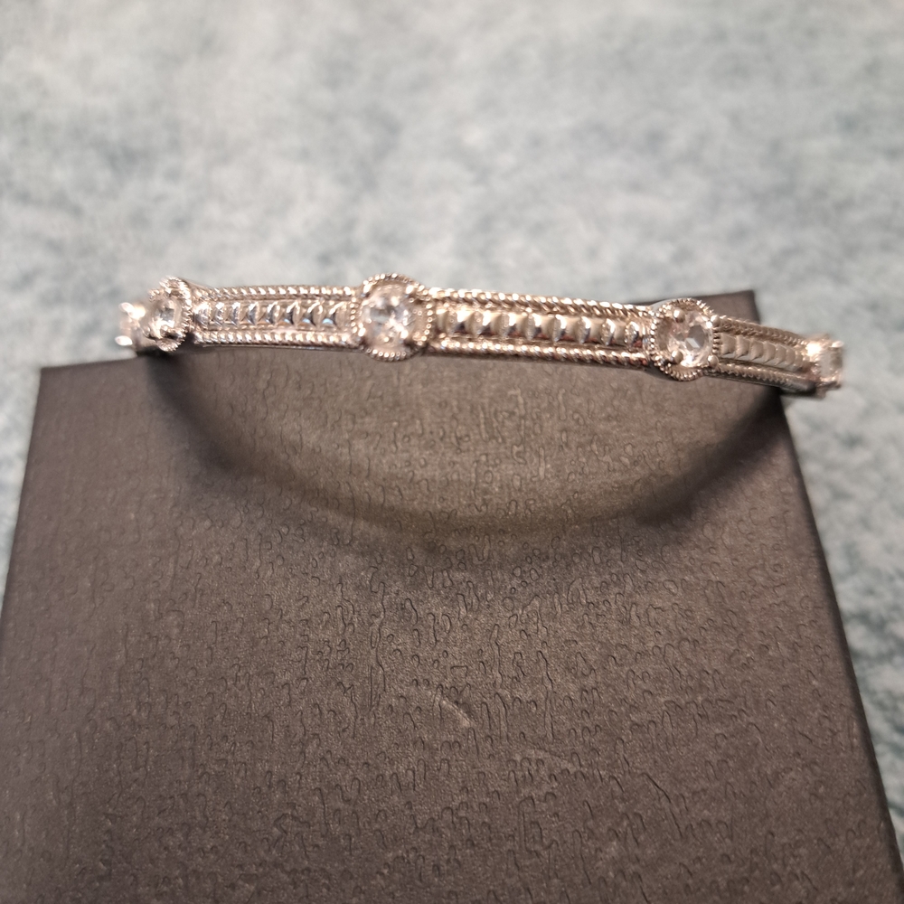 Elegant Silver Bracelet